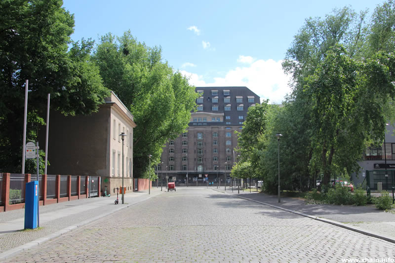 Naglerstraße, Blickrichtung Stralauer Allee / Osthafen